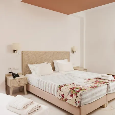 Amnissos Hotel Adelianos Kampos